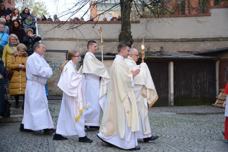 Rozpoczęcie wieczystej adoracji w Opolu