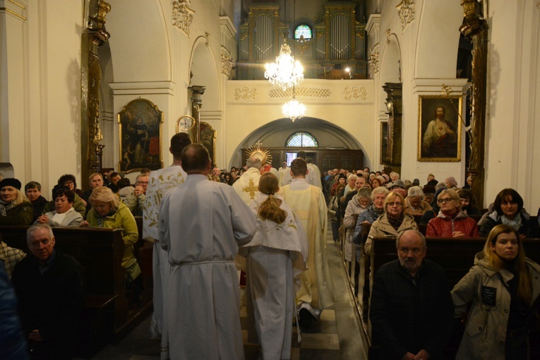 Rozpoczęcie wieczystej adoracji w Opolu