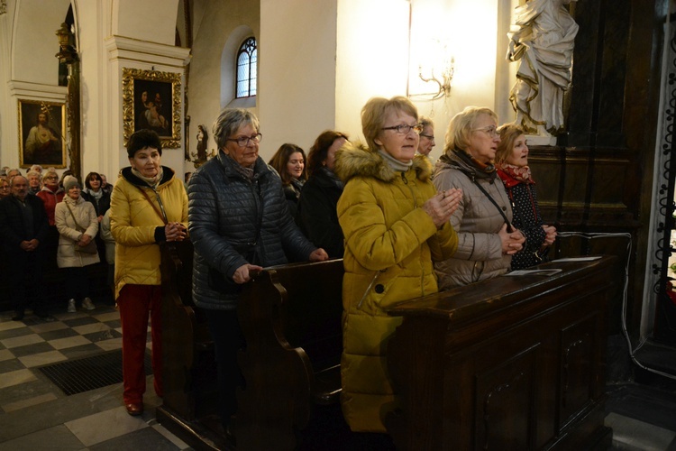 Rozpoczęcie wieczystej adoracji w Opolu