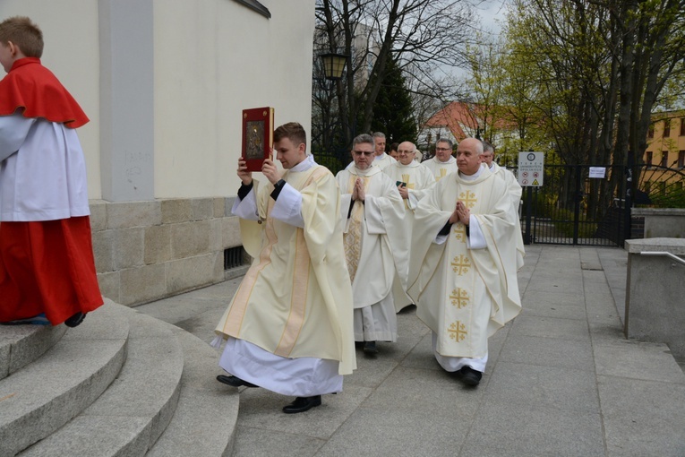 Rozpoczęcie wieczystej adoracji w Opolu