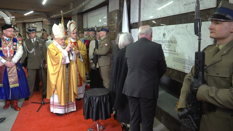 Prowadziła ją miłość ojczyzny. Pogrzeb Karoliny Kaczorowskiej