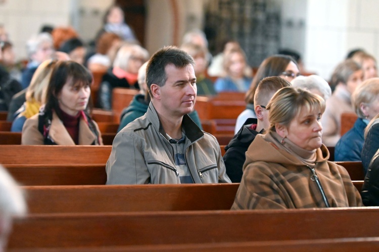 Pielgrzymka katechetów do sanktuarium św. Jacka w Legnicy