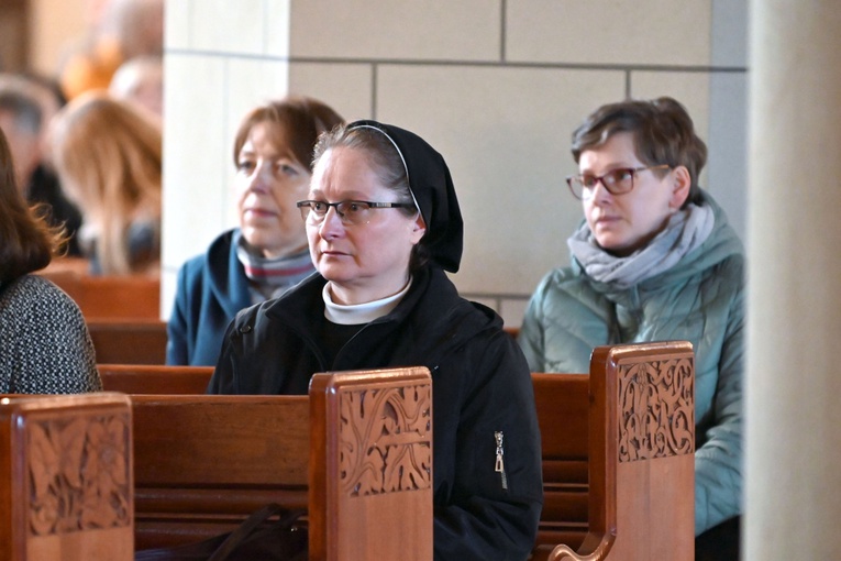 Pielgrzymka katechetów do sanktuarium św. Jacka w Legnicy
