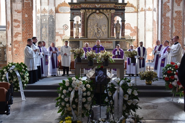 Msza św. żałobna Haliny Winiarskiej, gdańskiej aktorki