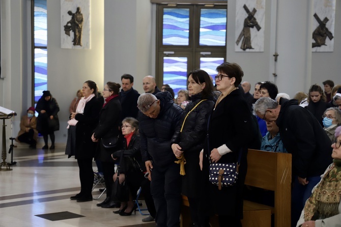 Kraków-Łagiewniki. Msza św. w Niedzielę Miłosierdzia Bożego