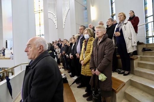 Kraków-Łagiewniki. Msza św. w Niedzielę Miłosierdzia Bożego