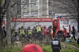Ukraina/ Mieszkańcy ostrzelanego bloku w Odessie: dym, krew, ludzie uwięzieni w mieszkaniach