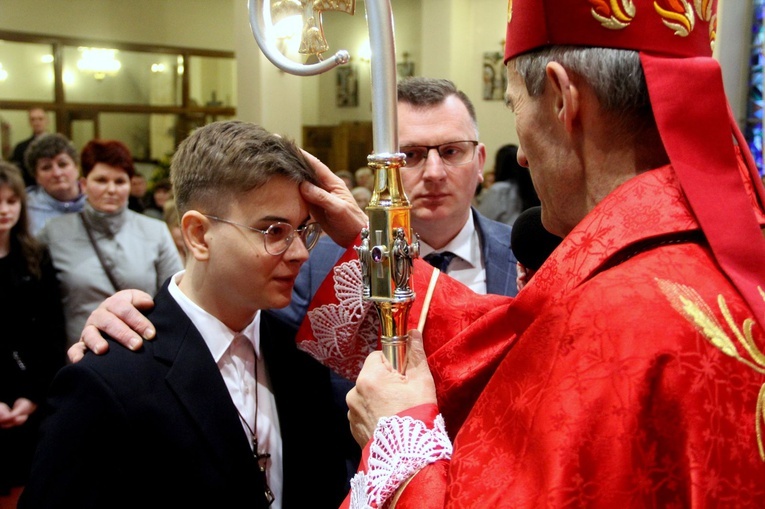 Lewniowa. Bierzmowanie 2022