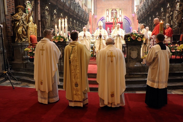 Święcenia biskupie ks. Macieja Małygi