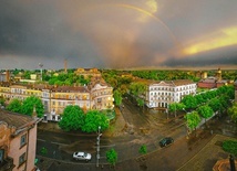 Rodzinne miasto Zełenskiego przygotowuje się na rosyjski atak