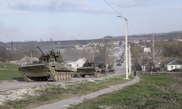 Bellingcat: Rosja straciła na wojnie z Ukrainą 90 proc. najlepszych wojsk powietrznodesantowych i ponad 2/3 pocisków precyzyjnych