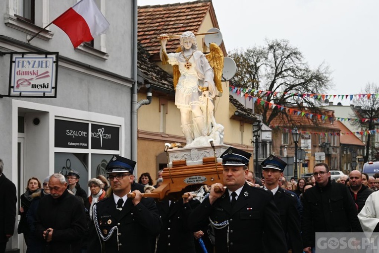Sława. Nawiedzenie figury św. Michała Archanioła 