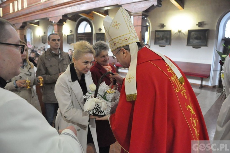 Czerwieńsk. Relikwie patrona w kościele parafialnym