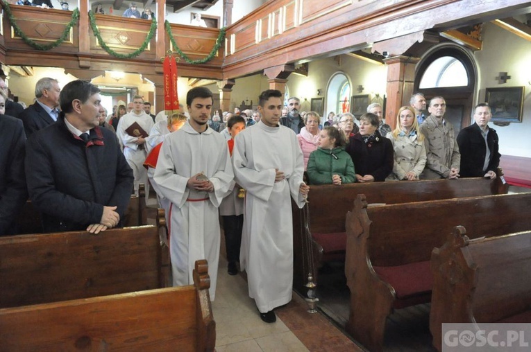 Czerwieńsk. Relikwie patrona w kościele parafialnym