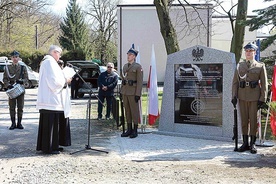 	Z inicjatywą upamiętnienia bohaterskich sióstr wystąpiło Oddziałowe Biuro Upamiętniania Walk i Męczeństwa IPN.