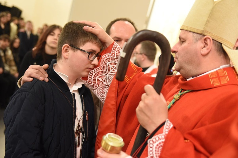 Bierzmowanie w parafii Ducha Św. w Mielcu