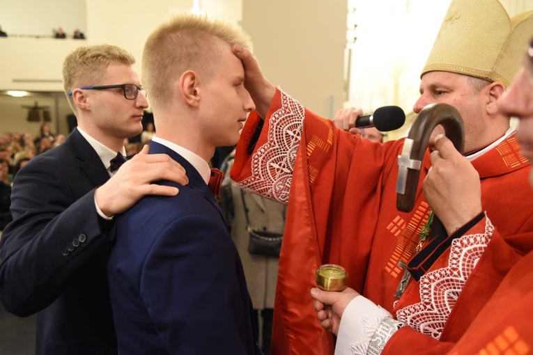 Bierzmowanie w parafii Ducha Św. w Mielcu