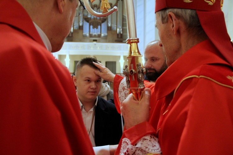 Tarnów. Bierzmowanie w kościele Najświętszego Serca Pana Jezusa 2022