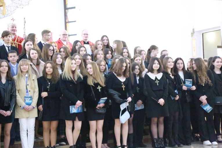 Bierzmowanie młodzieży od Karoliny