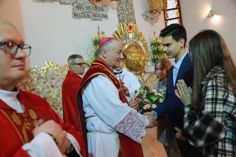 Bierzmowanie młodzieży od Karoliny