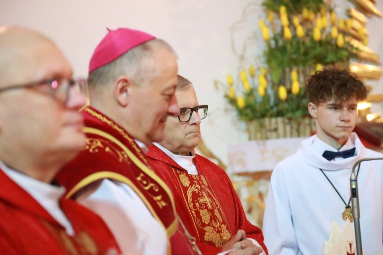 Bierzmowanie młodzieży od Karoliny