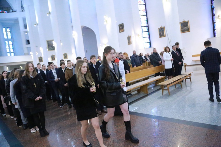 Bierzmowanie młodzieży od Karoliny