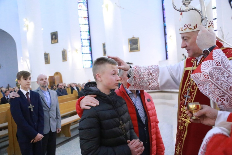 Bierzmowanie młodzieży od Karoliny