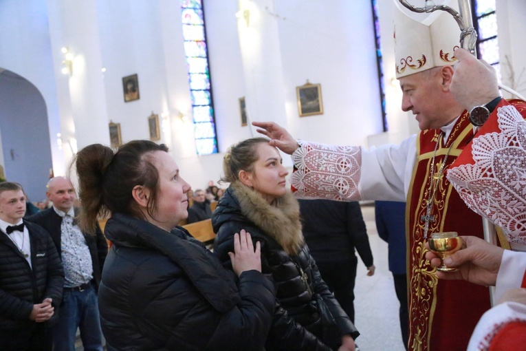 Bierzmowanie młodzieży od Karoliny