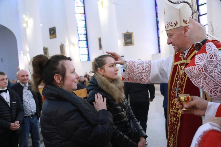 Bierzmowanie młodzieży od Karoliny