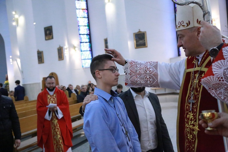 Bierzmowanie młodzieży od Karoliny