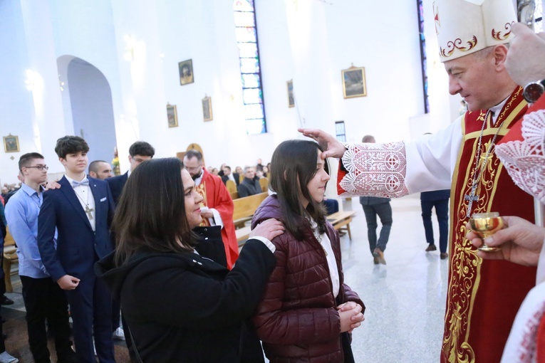 Bierzmowanie młodzieży od Karoliny