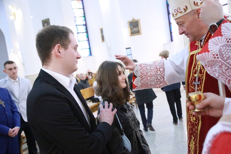 Bierzmowanie młodzieży od Karoliny