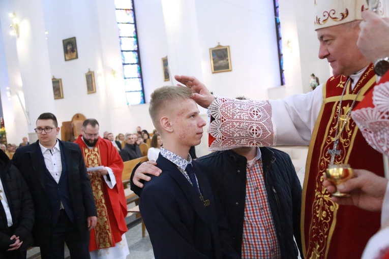 Bierzmowanie młodzieży od Karoliny