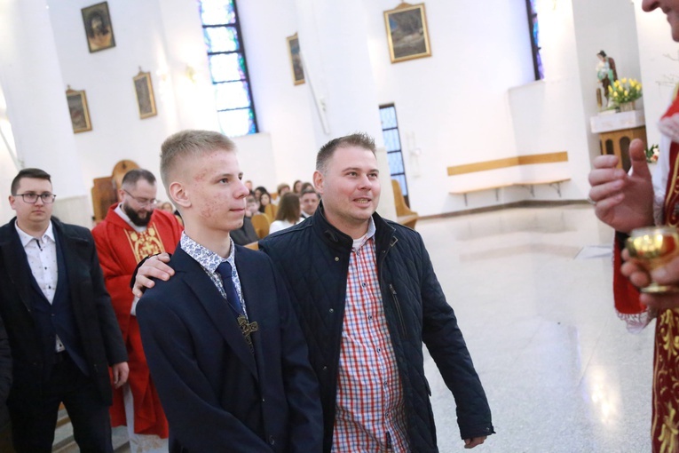 Bierzmowanie młodzieży od Karoliny