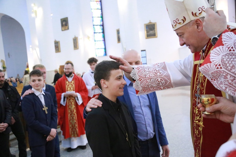Bierzmowanie młodzieży od Karoliny