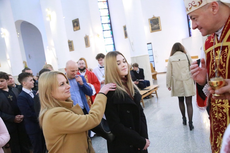 Bierzmowanie młodzieży od Karoliny