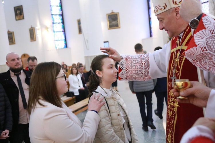 Bierzmowanie młodzieży od Karoliny