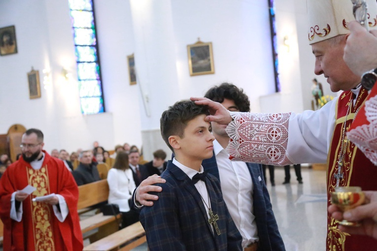 Bierzmowanie młodzieży od Karoliny