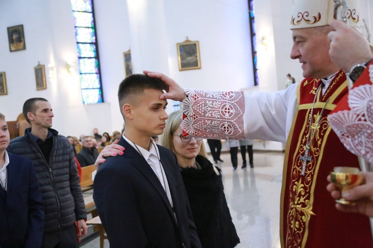 Bierzmowanie młodzieży od Karoliny