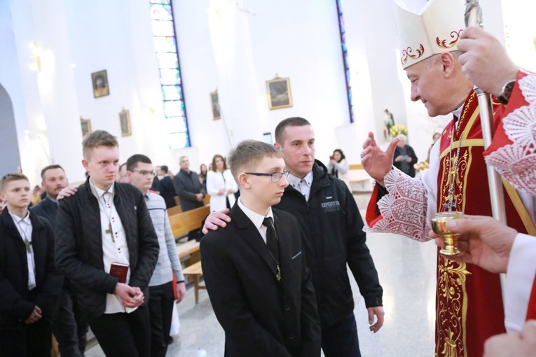 Bierzmowanie młodzieży od Karoliny