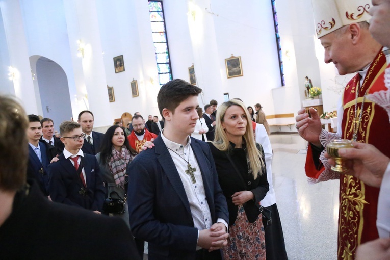 Bierzmowanie młodzieży od Karoliny