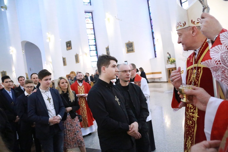 Bierzmowanie młodzieży od Karoliny