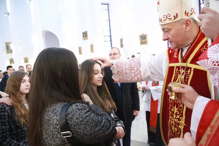Bierzmowanie młodzieży od Karoliny