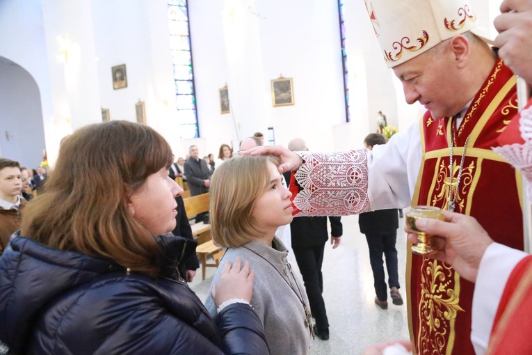 Bierzmowanie młodzieży od Karoliny