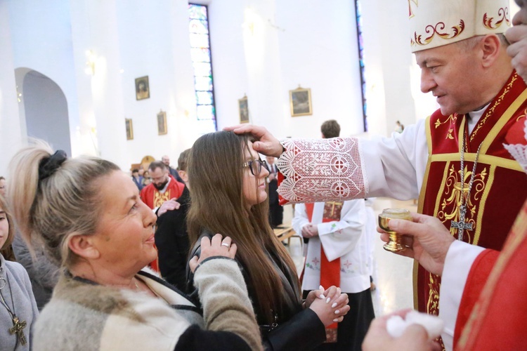 Bierzmowanie młodzieży od Karoliny