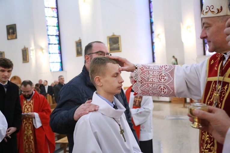 Bierzmowanie młodzieży od Karoliny