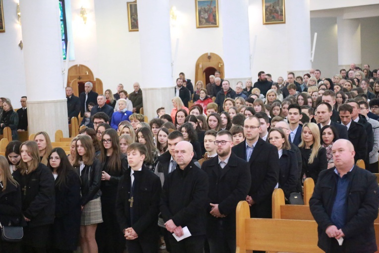 Bierzmowanie młodzieży od Karoliny