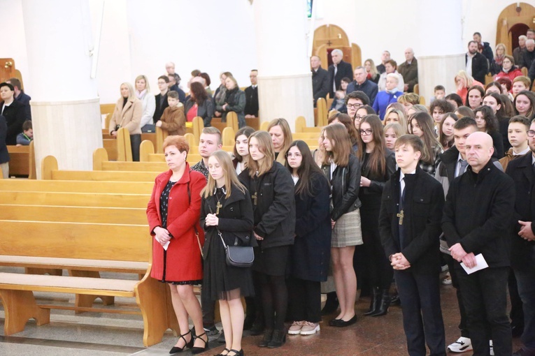 Bierzmowanie młodzieży od Karoliny