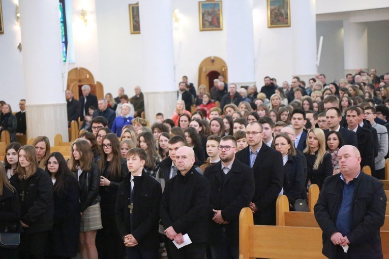 Bierzmowanie młodzieży od Karoliny