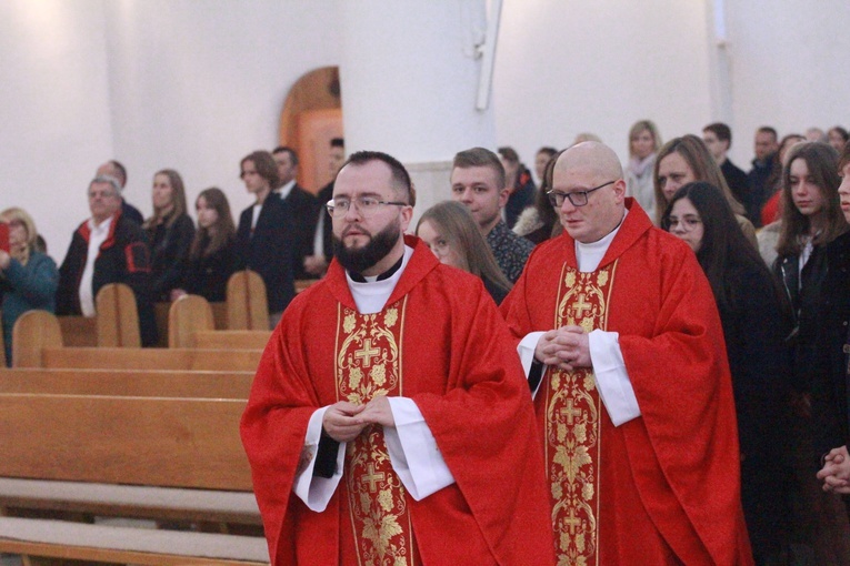 Bierzmowanie młodzieży od Karoliny